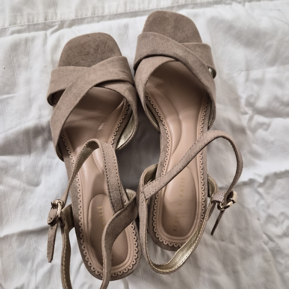 Kelly & Katie Taupe Sandals with Gold Accents